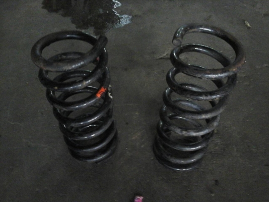 สปริงหน้า มิตซูบิชิL200 เดิมๆไม่เคยตัด1000บาท TEL0890671028 อยู่ดอนเมืองครับ