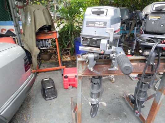 เครื่องเรือYAMAHA 25 แรง  เครื่องติดง่ายเดินดี ( หางผุ )