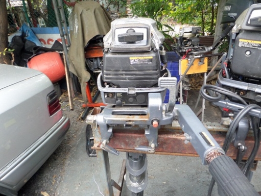 เครื่องเรือYAMAHA 25 แรง  เครื่องติดง่ายเดินดี ( หางผุ )