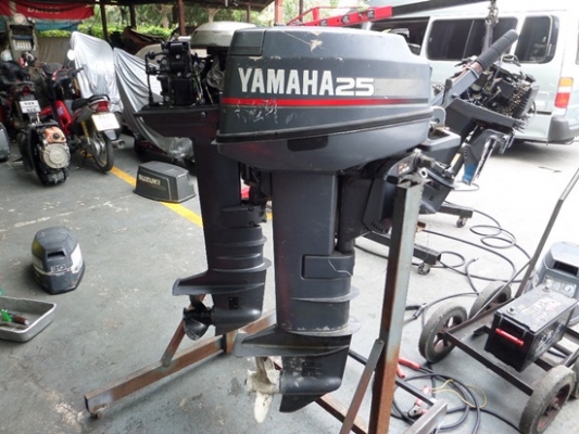 เครื่องเรือYAMAHA 25 แรง  เครื่องติดง่ายเดินดี ( หางผุ )