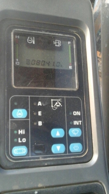 PC200-7 เล่มทะเบียน ปี*2010  ทำงาน8000 ชม นิดๆ เอวแน่นๆไม่ขยับ โซ่เต็ม ช่วงล่างสวย