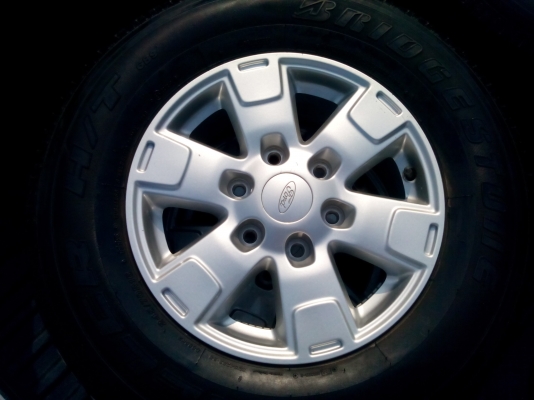 ขายแม็กฟอร์ดขอบ16พร้อมยาง5800 ขายแม็กฟอร์ดขอบ16พร้อมยาง5800