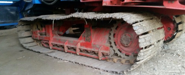 ขายด่วน รถเกี่ยวข้าวสุรชัยการช่าง รถสวยมากๆครับพร้อมทำงานได้เลย เครื่องยนต์ 275 HP JO8C-J5 เทอร์โบ อุ้ม 2.5 ตัน ปั๊มไดกิ้นเบอร์ 23 ช่วงล่างตัวเดิน 12 รถสวยมากครับพร้อมทำงานได้เลยครับ ราคาต่อรองได้ครับ