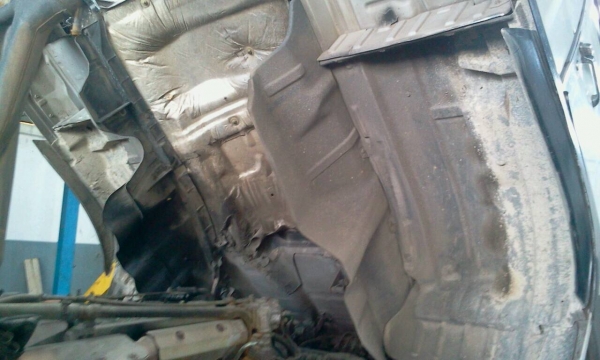 10ล้อหัวลาก2เพลา 260 แรงHINO FM2K ปี*2540รถห้างแท้ สภาพดี พร้อมใช้ สีไม่สวยเท่าไหร่ แต่รถดี รถเดิมๆ  เล่มพร้อม..(ดูหน้าเล่ม)