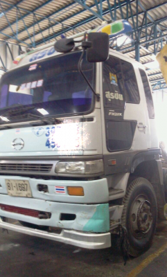 10ล้อหัวลาก2เพลา 260 แรงHINO FM2K ปี*2540รถห้างแท้ สภาพดี พร้อมใช้ สีไม่สวยเท่าไหร่ แต่รถดี รถเดิมๆ  เล่มพร้อม..(ดูหน้าเล่ม)