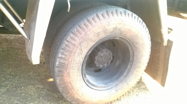 อิซูซุ NPR 120 แรง Fหลัง ฝาดำ ปี38  กระบะสแตนเลท แอร์เย็น เบรกทิฟฟี่ ขายไม่แพง!!! โทรหาลุงโหนก 081 074 5778