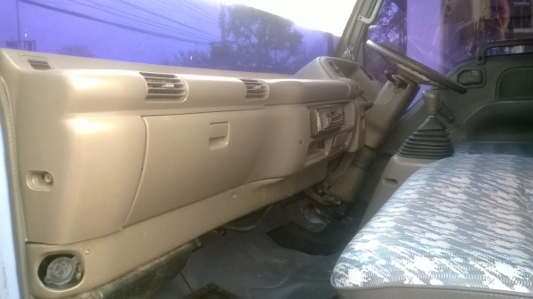 อิซูซุ NPR 120 แรง Fหลัง ฝาดำ ปี38  กระบะสแตนเลท แอร์เย็น เบรกทิฟฟี่ ขายไม่แพง!!! โทรหาลุงโหนก 081 074 5778