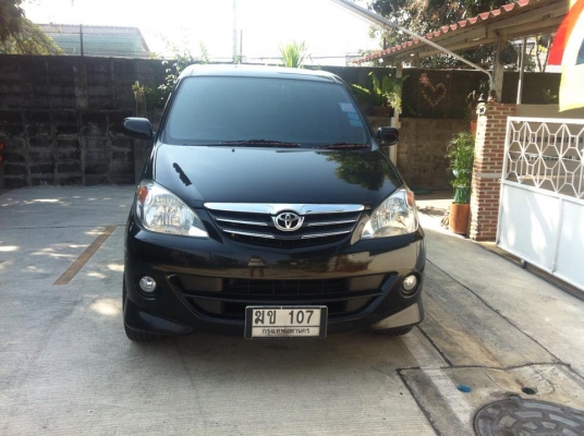 ขาย toyota avanza 2011-1.5s ขายดาวน์ 50,000