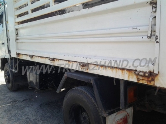 รถบรรทุก 6 ล้อดัมพ์  HINO  รุ่น FC4JERA  ปีจดทะเบียน 2548