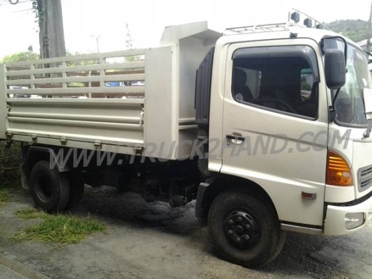 รถบรรทุก 6 ล้อดัมพ์  HINO  รุ่น FC4JERA  ปีจดทะเบียน 2548