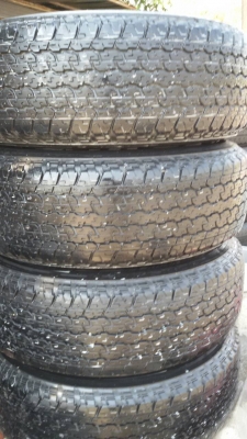 ล้อขอบ 15 6รู พร้อมยาง 255 70 15 ชุดล่ะ 5800