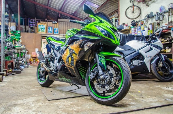 ขาย Ninja 250 2013 Airbrush ดิสคู่ล้อโตของแต่งตามรูป เลขไมล์ 2,839