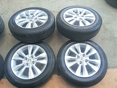 ขายล้อแม็กHONDA CITYขอบ15ยางMICHERLIN XM2 ปี 13 4 ล้อ