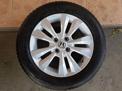 ขายล้อแม็กHONDA CITYขอบ15ยางMICHERLIN XM2 ปี 13 4 ล้อ