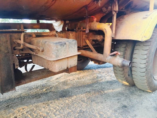 6ล้อหน้ายาวบรรทุกน้ำ ISUZU TX เครื่อง165 แรง รถใช้งานอยู่ มีเล่มทะเบียน แต่ไม่มีชุดโอน...