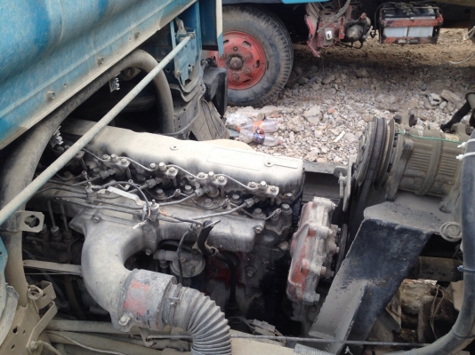 รถปะกอบโม่ปูน6ล้อพร้อมใช่งาน ไม่มีทะเบียน มีแอร รถสวยมาก