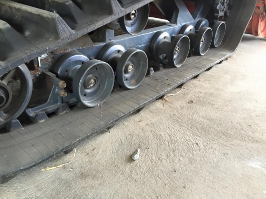 ขายรถเกี่ยวนวดข้าว DC 60 Plus สภาพเดิมๆ สวยๆ ขายรถเกี่ยวนวดข้าว DC 60 Plus สภาพเดิมๆ สวยๆ