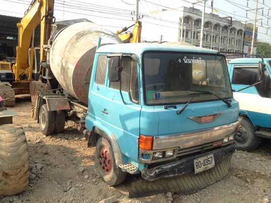 รถโม่ปูน4คิว6ล้อพร้อมใช้ มีทะเบียน เครื่อง HO 6Cเทอร์โบ