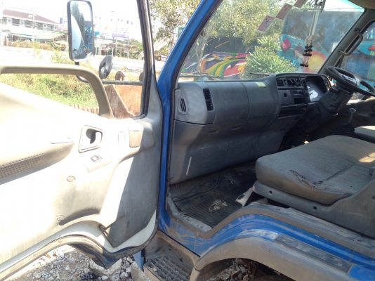 รถปะกอบ6ล้อยาว7เมรตติดเคน2ตันเครื่องอีสุ6สูบ มีทะเบียน