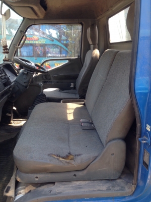 รถปะกอบ6ล้อยาว7เมรตติดเคน2ตันเครื่องอีสุ6สูบ มีทะเบียน