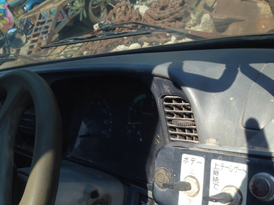 รถปะกอบ6ล้อยาว7เมรตติดเคน2ตันเครื่องอีสุ6สูบ มีทะเบียน