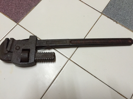 ขายประแจจับแป๊บรุ่นโบราณยี่ห้อDOWIDATผลิตที่made in germanyขนาดเบอร์18นิ้วครับ ขายประแจจับแป๊บรุ่นโบราณยี่ห้อDOWIDATผลิตที่made in germanyขนาดเบอร์18นิ้วครับ