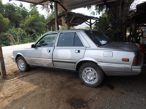 ขายรถเก๋งรุ่นเก่าใช้งานได้ปกติ แอร์เย็น วิ่งดีมาก ยางสวยสีไม่คอยสวยภายในสวยมาก แต่ทะเบียนขาด3-4ปีแล้ว ใช้อยู่วิ่งไม่ใกลดีครับ