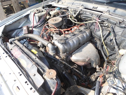 ขายรถเก๋งรุ่นเก่าใช้งานได้ปกติ แอร์เย็น วิ่งดีมาก ยางสวยสีไม่คอยสวยภายในสวยมาก แต่ทะเบียนขาด3-4ปีแล้ว ใช้อยู่วิ่งไม่ใกลดีครับ