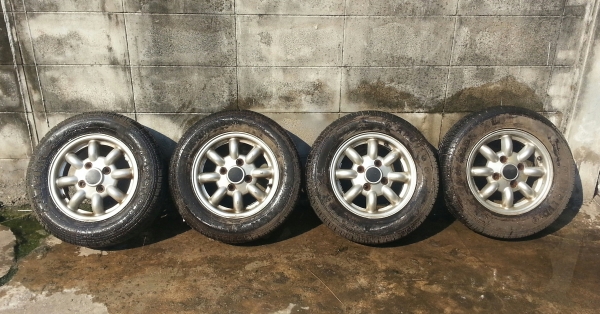 ล้อเดิม mini cooper พร้อมยางสภาพใหม่ ล้อใช้งานน้อยมาก วิ่งไปไม่ถึง 1,000กม