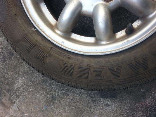 ล้อเดิม mini cooper พร้อมยางสภาพใหม่ ล้อใช้งานน้อยมาก วิ่งไปไม่ถึง 1,000กม