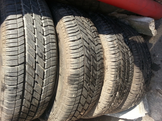 ล้อเดิม mini cooper พร้อมยางสภาพใหม่ ล้อใช้งานน้อยมาก วิ่งไปไม่ถึง 1,000กม