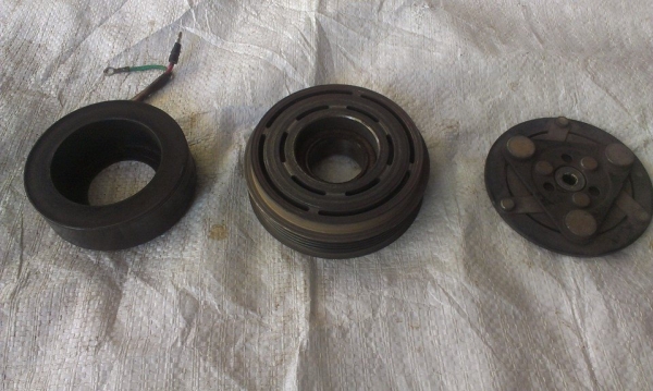 ขายอะไหล่ซิตี้ปี2009ครัซคอมแอร์และแผงคอนเดนเซอร์(คอยร้อน) ขายอะไหล่ซิตี้ปี2009ครัซคอมแอร์และแผงคอนเดนเซอร์(คอยร้อน)