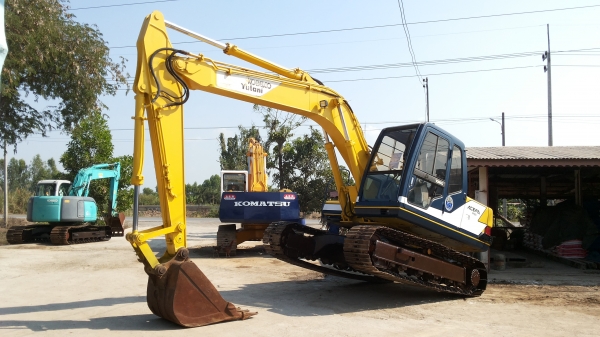 ขายด่วนรถแม็คโครKOBELCOSK120MARK///มาร์ทีชั่วโม่งทำงานน้อยมีลายหัวกระเเทก รถนอกนำเข้าไม่เคยใช้งานในเมืองไทยเลย