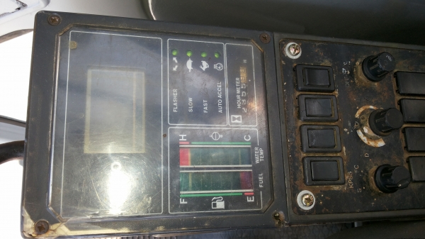 ขายด่วนรถแม็คโครKOBELCOSK120MARK///มาร์ทีชั่วโม่งทำงานน้อยมีลายหัวกระเเทก รถนอกนำเข้าไม่เคยใช้งานในเมืองไทยเลย