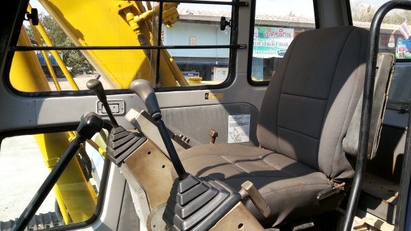 ขายด่วนรถแม็คโครKOBELCOSK120MARK///มาร์ทีชั่วโม่งทำงานน้อยมีลายหัวกระเเทก รถนอกนำเข้าไม่เคยใช้งานในเมืองไทยเลย