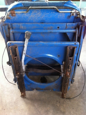 ขายเบาะรถไถฟรอด2ตัว