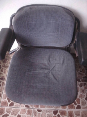 ขายเบาะรถไถฟรอด2ตัว