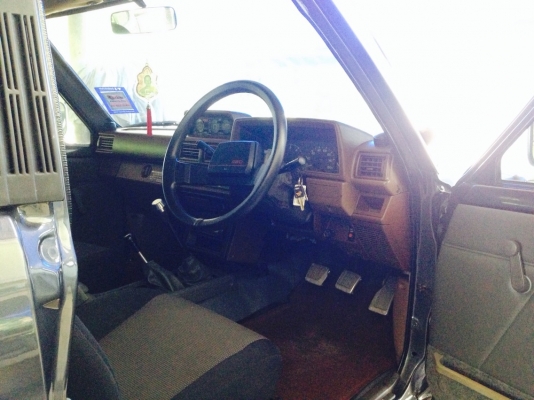 ขายรถกระบะ Toyota LN60