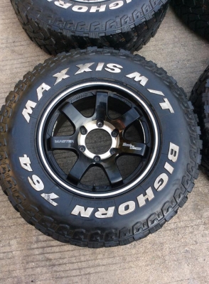 ล้อ RT7 พร้อมยาง MAXXIS BOGHORN MT 245-75-16 สวยๆถูกๆ