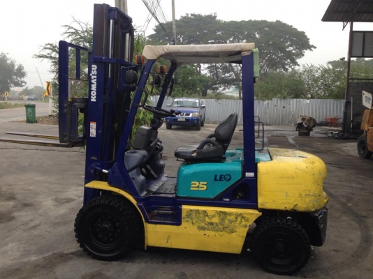 ฟอล์คลิฟต์ 2.5 ตัน  KOMATSU FD25T-12  รถนอกเก่าญี่ปุ่น