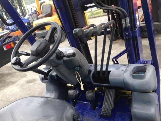 ฟอล์คลิฟต์ 2.5 ตัน KOMATSU FD25T-12 รถนอกเก่าญี่ปุ่น ฟอล์คลิฟต์ 2.5 ตัน KOMATSU FD25T-12 รถนอกเก่าญี่ปุ่น