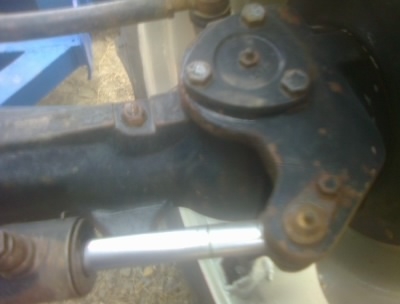 ขายรถไถFORD  NEWHOLLAND รุ่นTS90รถ กรองใหญ่สนใจ0810076640