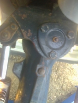 ขายรถไถFORD  NEWHOLLAND รุ่นTS90รถ กรองใหญ่สนใจ0810076640