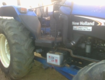 ขายรถไถFORD NEWHOLLAND รุ่นTS90ปี02แท้ห้างรถดีสีเดิมๆสนใจ0810076640 ขายรถไถFORD NEWHOLLAND รุ่นTS90ปี02แท้ห้างรถดีสีเดิมๆสนใจ0810076640