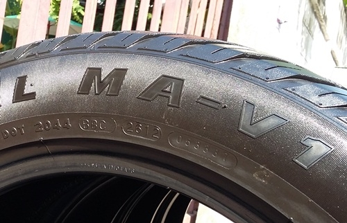 ยาง,225-55-17 MAXXIS MA-V1 ดอกหนาปี12แก่ๆสี่เส้น 3,500