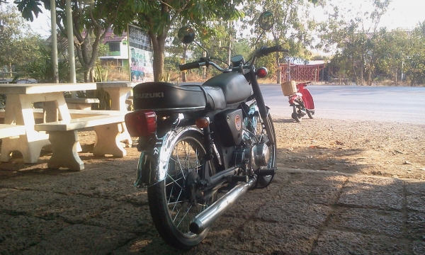 ขาย A100 สภาพหล่อๆ เครื่องวิ่งดี ไม่มีปัญหา (มีเอกสารหน้าเล่ม+ใบซื้อขาย) ค่าตัว 9500 บาท สนใจโทรมาสอบถามได้ครับ 089-8054390 / 083-9008343 โอ๋ อยู่จังหวัด ลพบุรี ++ ฝากติดตามกลุ่มด้วยน่ะครับ ++ ขาย A100 สภาพหล่อๆ เครื่องวิ่งดี ไม่มีปัญหา (มีเอกสารหน้าเล่ม+ใบซื้อขาย) ค่าตัว 9500 บาท สนใจโทรมาสอบถามได้ครับ 089-8054390 / 083-9008343 โอ๋ อยู่จังหวัด ลพบุรี ++ ฝากติดตามกลุ่มด้วยน่ะครับ ++