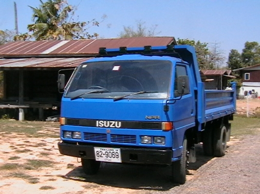 (450,000) isuzu NPR 59LU5Mดั้มพ์เครื่อ4BD1 115 ออกห้าง