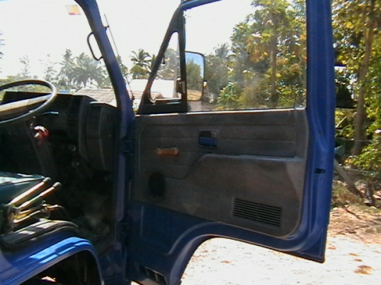 (450,000) isuzu NPR 59LU5Mดั้มพ์เครื่อ4BD1 115 ออกห้าง