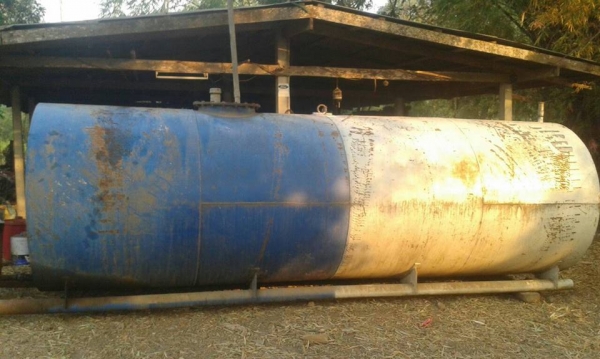 ถังน้ำมัน 10000 ลิตร สนใจติดต่อเบอร์นี้นะคะ 081-7801650 ผู้ใหญ่โหนก ถังน้ำมัน 10000 ลิตร สนใจติดต่อเบอร์นี้นะคะ 081-7801650 ผู้ใหญ่โหนก