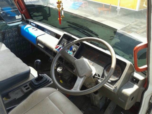 ขายด่วรถ6ล้อติดเครน3ตัน